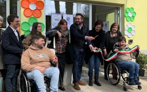 Inaugurato un appartamento per giovani disabili a Vimercate