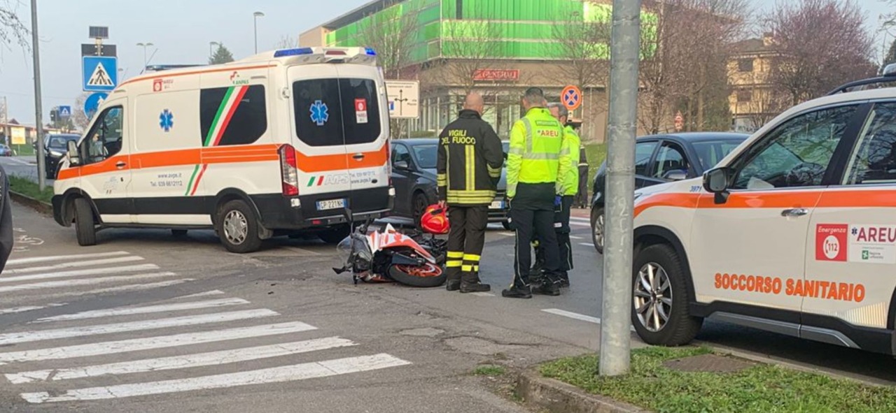 Incidente sulla Provinciale, giovane motociclista ferito