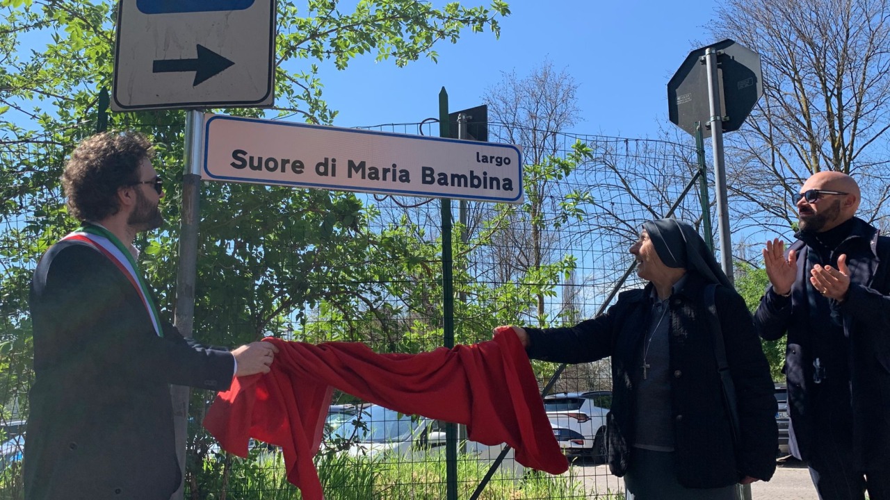 Oreno rende omaggio alle Suore di Maria Bambina