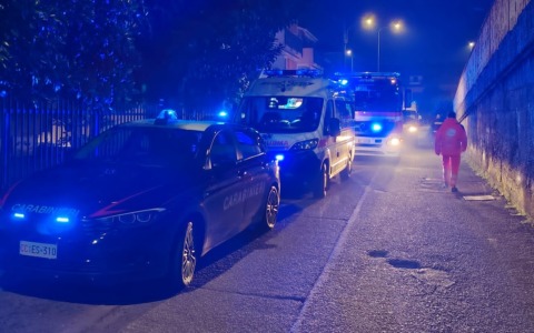 Spray al peperoncino in condominio: quattro persone in ospedale e scatta il Tso