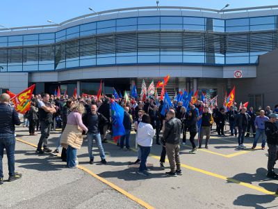 StMicroelectronics: il nuovo piano industriale suscita reazioni contrastanti