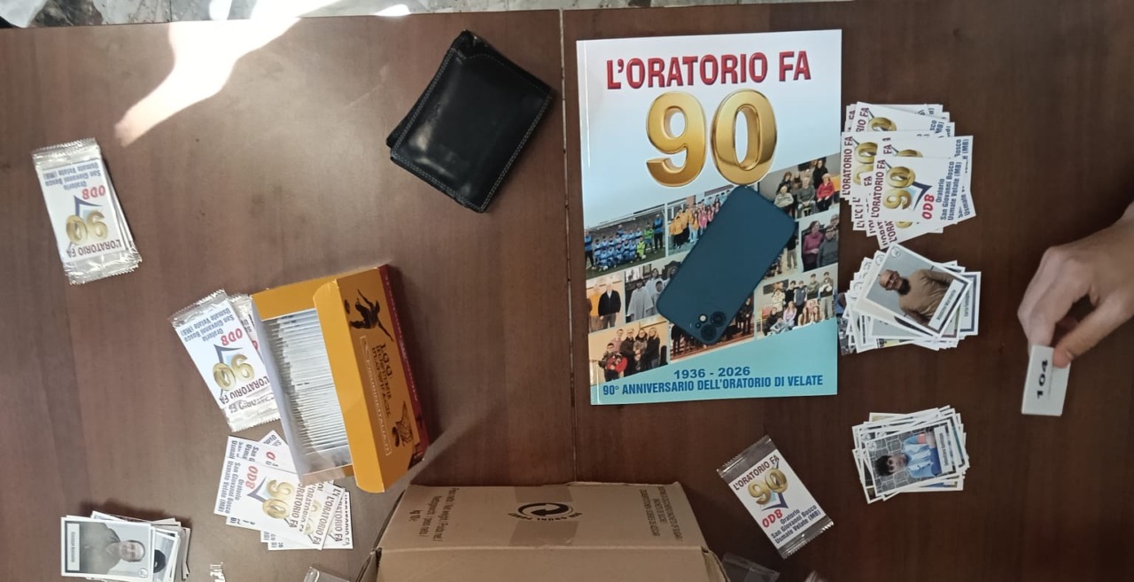 “Celo manca, celo manca”: l’oratorio di Velate celebra i volontari con un album di figurine