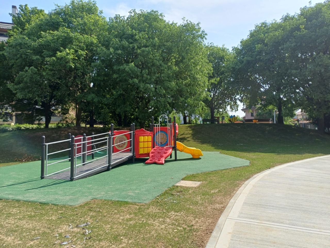 Conclusi i lavori per il nuovo parco di via Adda a Concorezzo