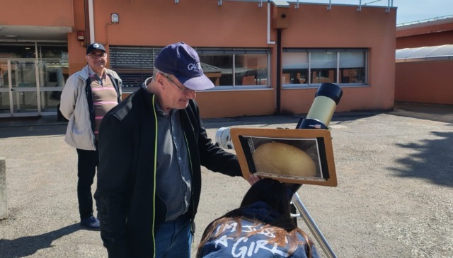 L’istituto comprensivo di Lesmo tra scienza e solidarietà