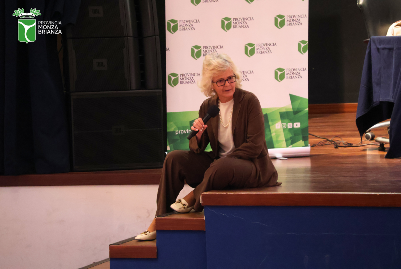 Studentesse e studenti dell’Omnicomprensivo a lezione con Elena Cattaneo