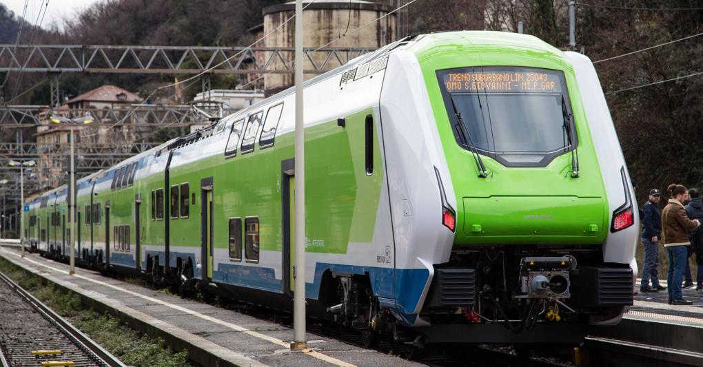 In servizio quattro nuovi treni Caravaggio sulla linea Milano-Carnate-Ponte San Pietro