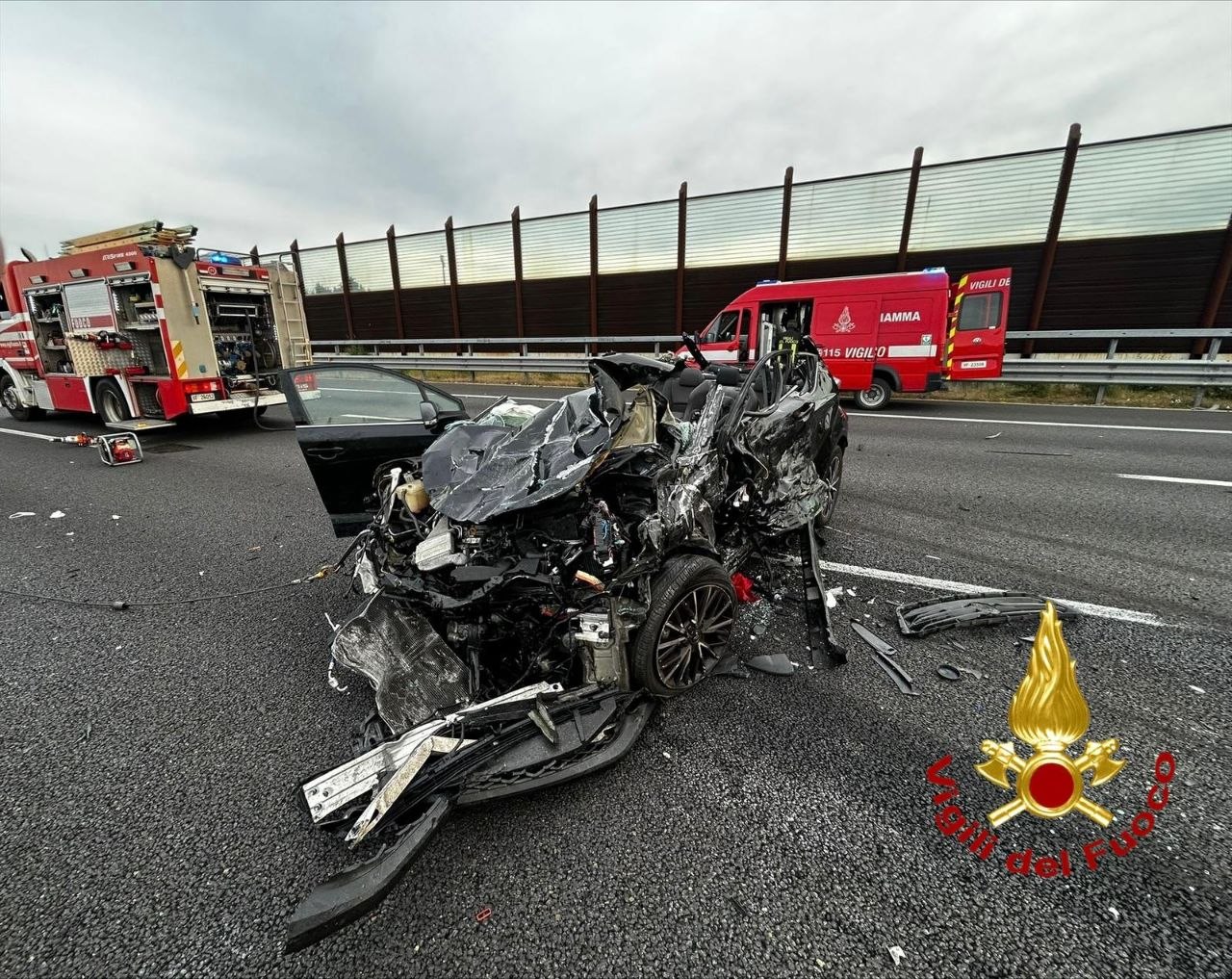 Incidente grave sull’A4: un ferito estratto dalle lamiere
