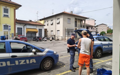 Controlli a Carnate: minorenne con hashish e 19enne denunciato per porto d’armi