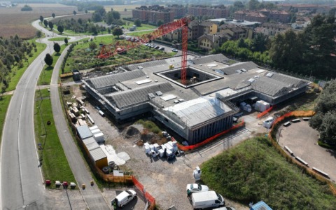 Inaugurazione del Polo dell’Infanzia di Sulbiate: polemiche per i 25mila euro spesi